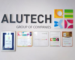 вход в офис компании вход в офис компании