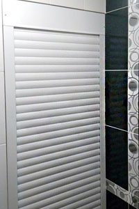 нажмите для увеличения Роллеты в туалет в Брянске