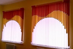 фактурные жалюзи оранжевые красные сочетание