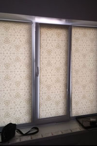 рулонные шторы бежевый орнамент 2019