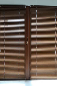 коричневые жалюзи в брянске