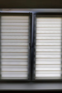 желтая рулонная штора 2020