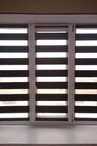 зебра штора коричневая