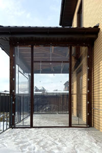 Гибкие шторы ПВХ для крыльца