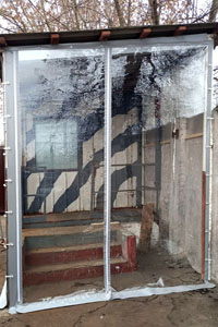 Гибкие шторы ПВХ для крыльца