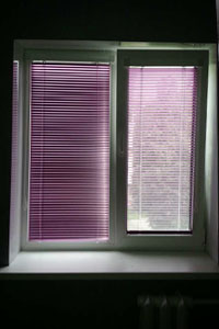 жалюзи фиолетовые