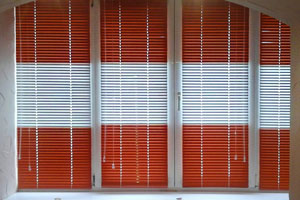 зеленые жалюзи