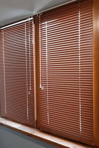 вертикальные жалюзи в доме