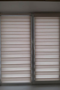 штора рулонка зебра