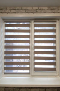 штора рулонка зебра