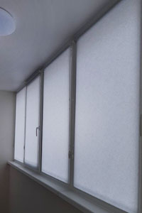 штора рулонка зебра